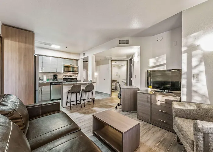 Chandler Perfect Location 1 Bedroom