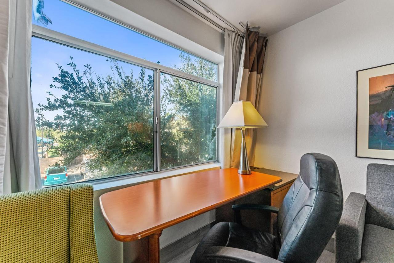 Perfect Location 1 Bedroom