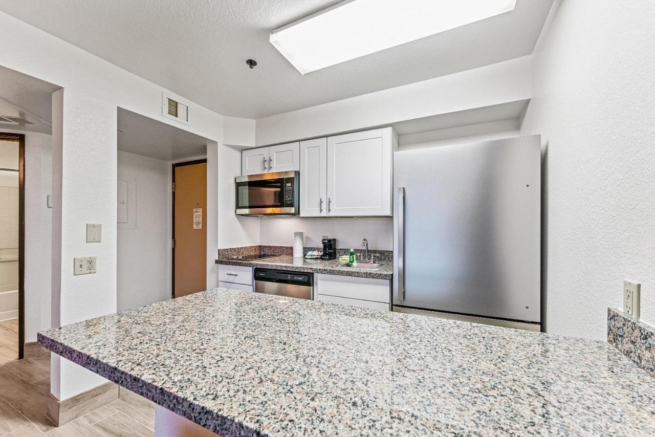 Perfect Location 1 Bedroom