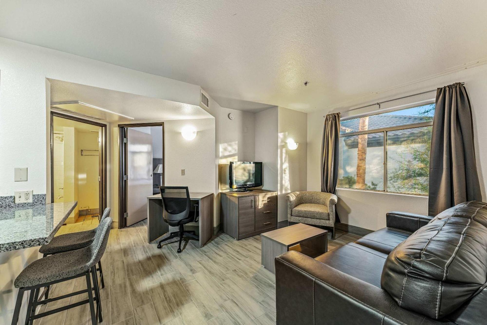 Perfect Location 1 Bedroom *